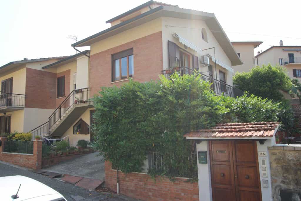 Rumah di Volterra, Toskana 11880989