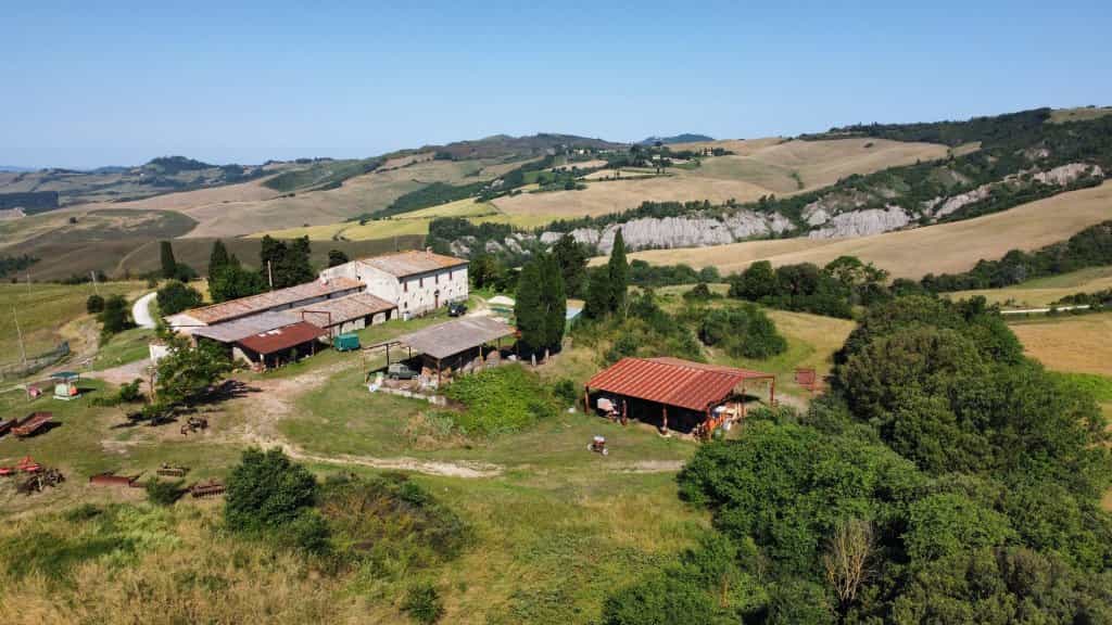 Industriel i Castel San Gimignano, Toscana 11880992