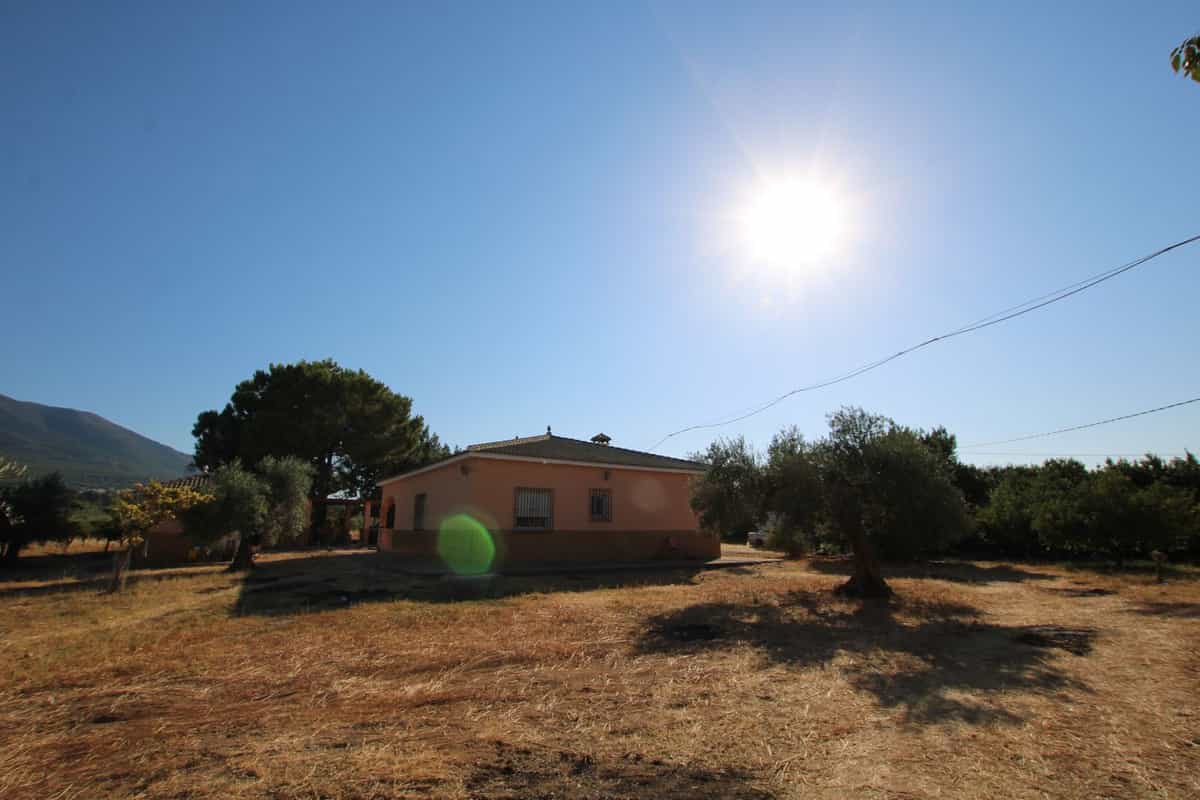 House in Alhaurín el Grande, Andalucía 11881234