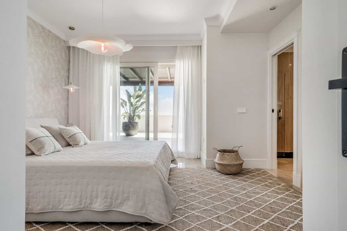 公寓 在 Marbella, Andalucía 11881571