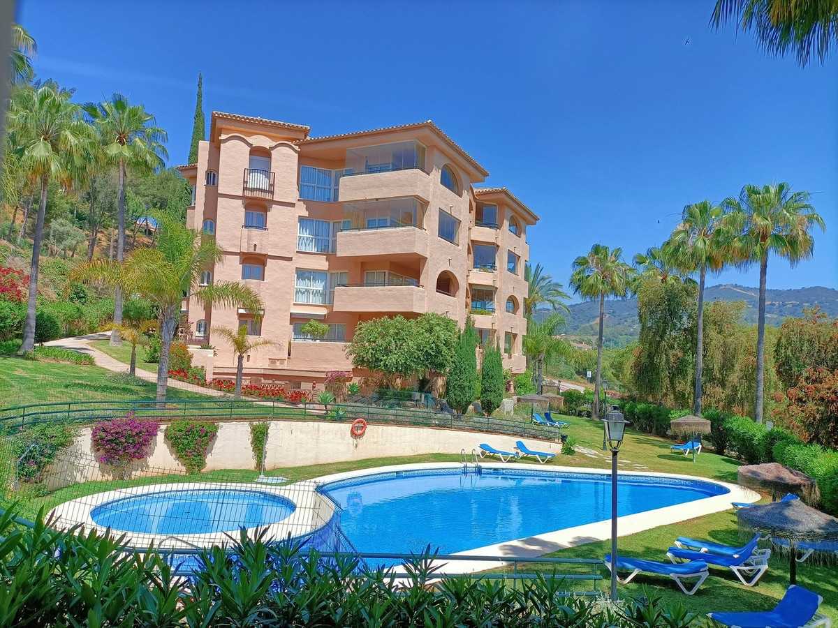 Condominium in Marbella, Andalusië 11881663