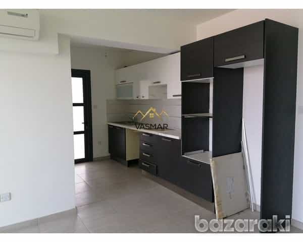 Condominium dans Mesa Geitonia, Limassol 11882039