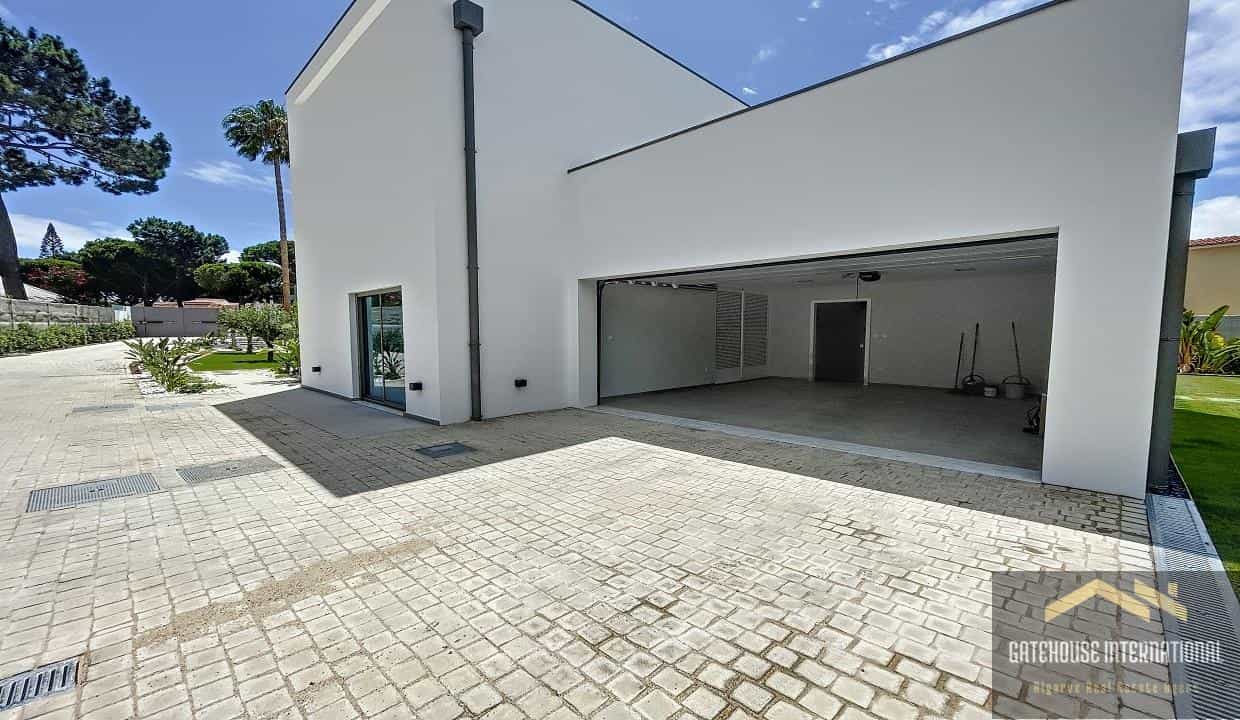 House in Quarteira, Faro 11882104