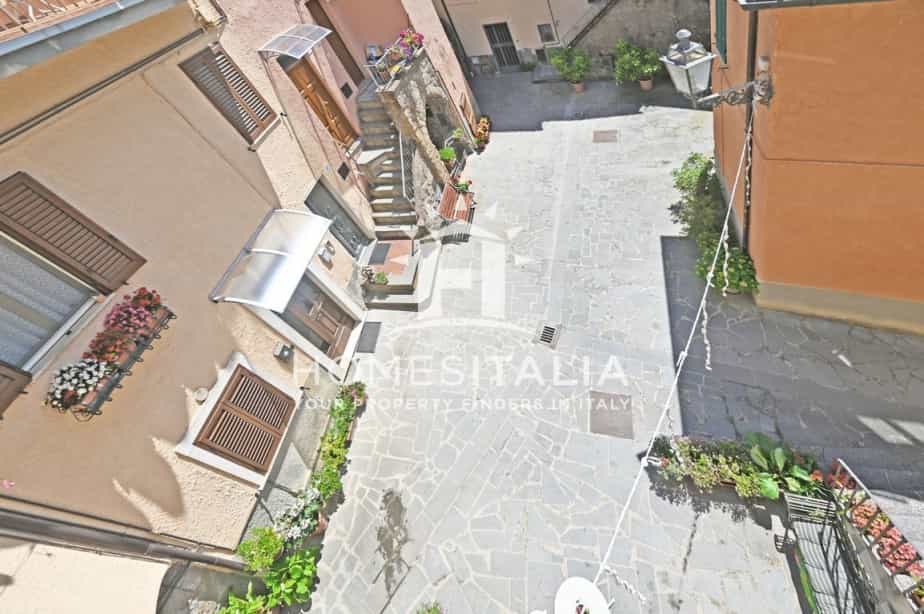 rumah dalam Lubriano, Lazio 11882391