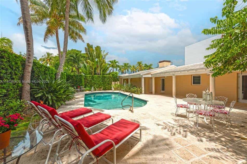 Condominium in Miami-strand, Florida 11882950