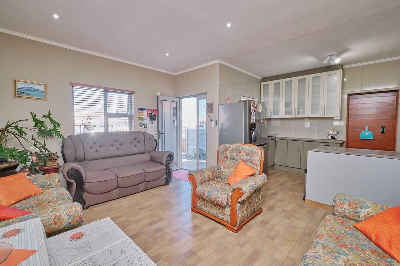 Dom w Cape Town, Broadlands Close 11883470