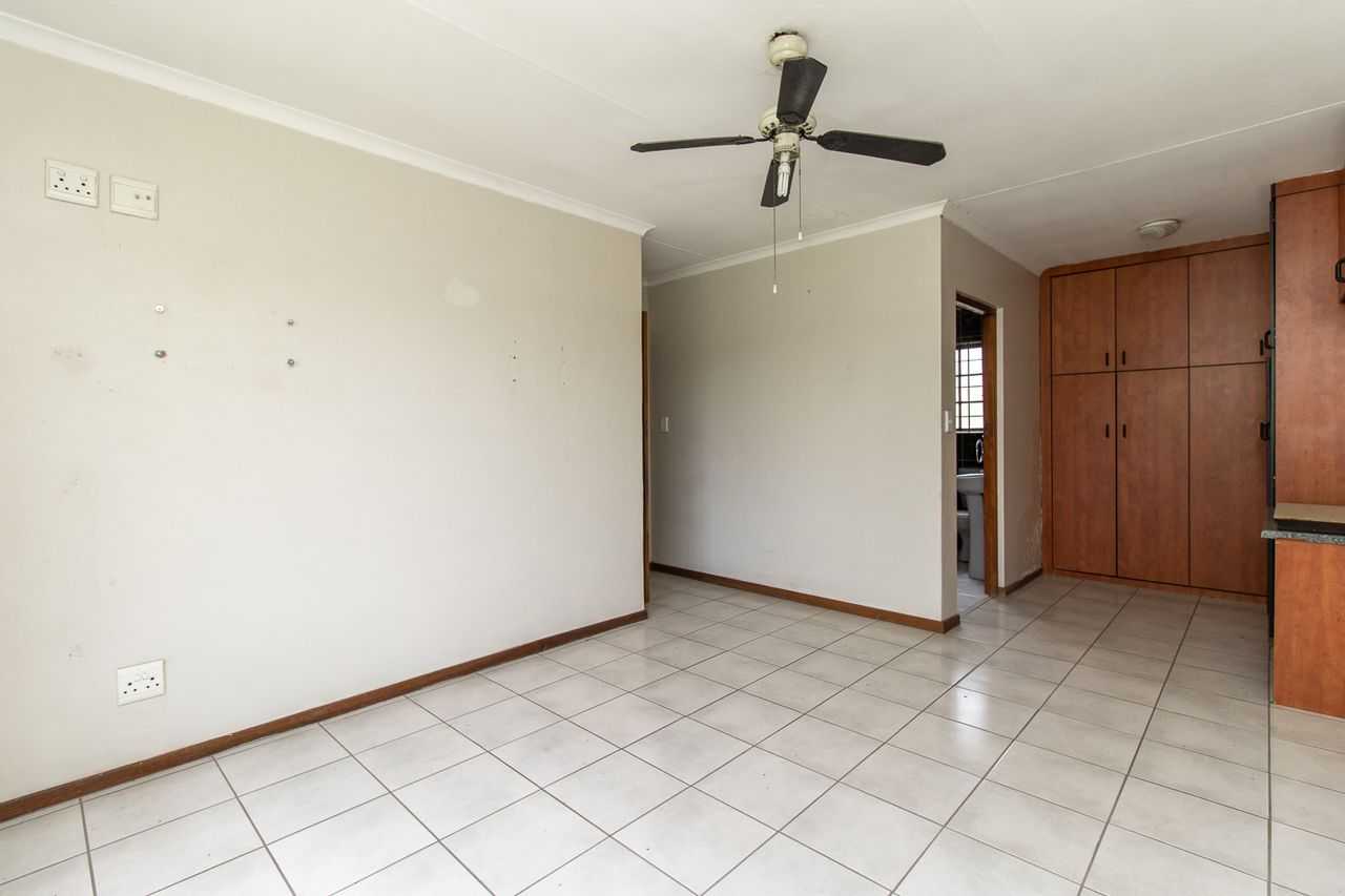 House in Midrand, Gauteng 11883480