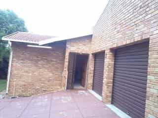 Dom w Centurion, Gauteng 11883503