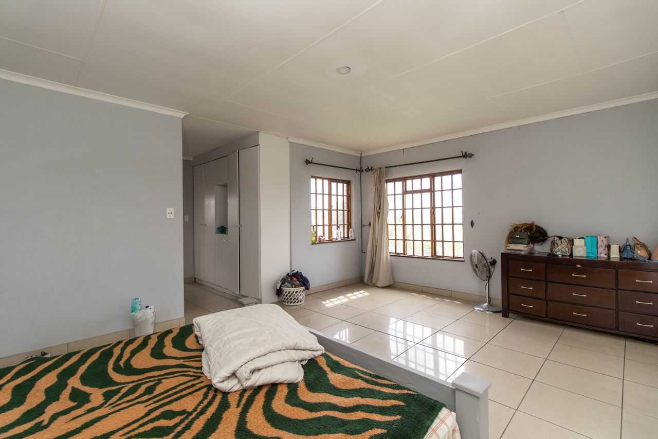 House in Midrand, Gauteng 11883508
