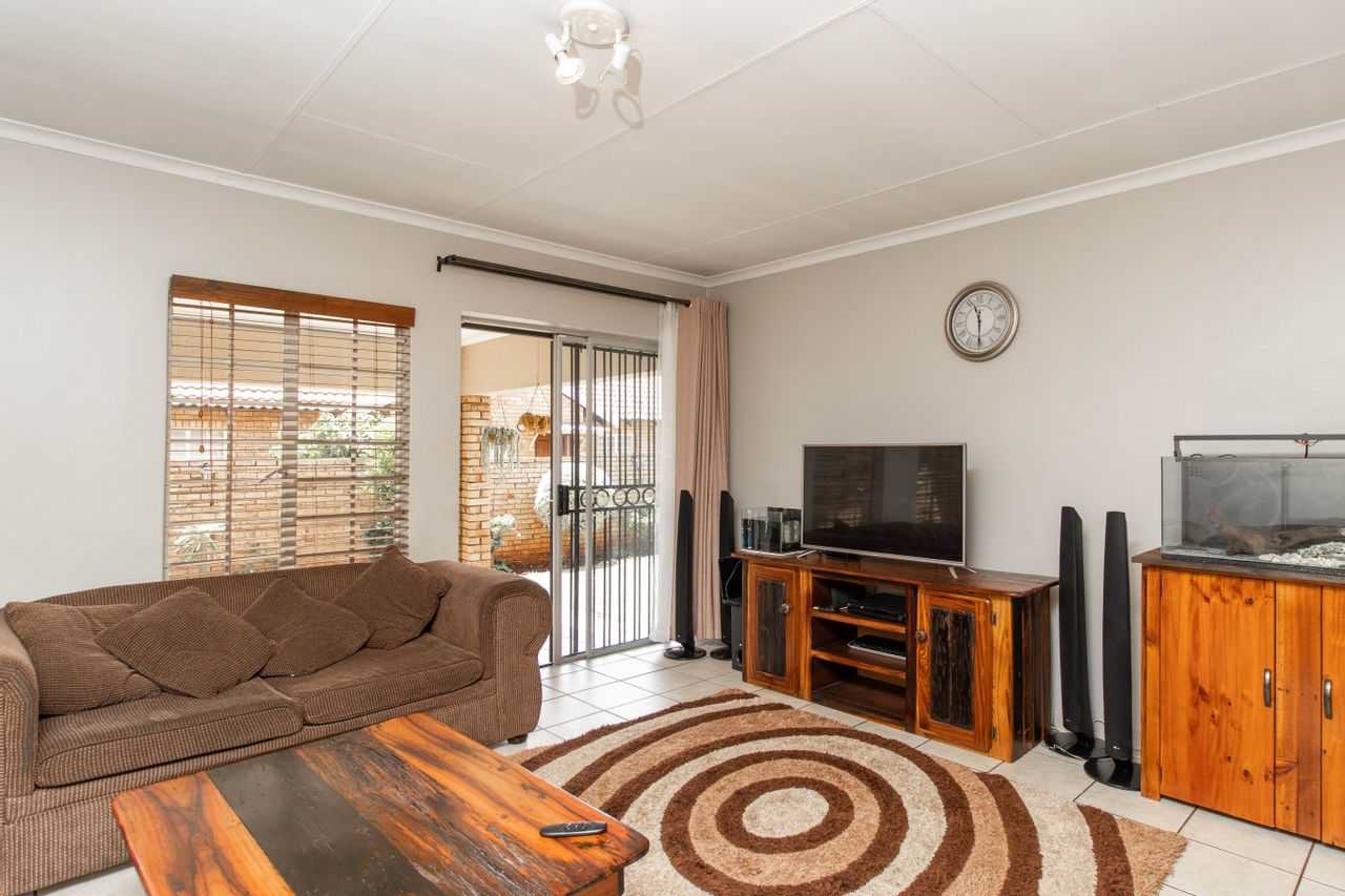 House in Pretoria, Gauteng 11883517