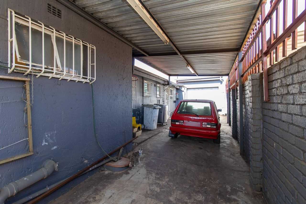 rumah dalam Lenasia, Gauteng 11883528