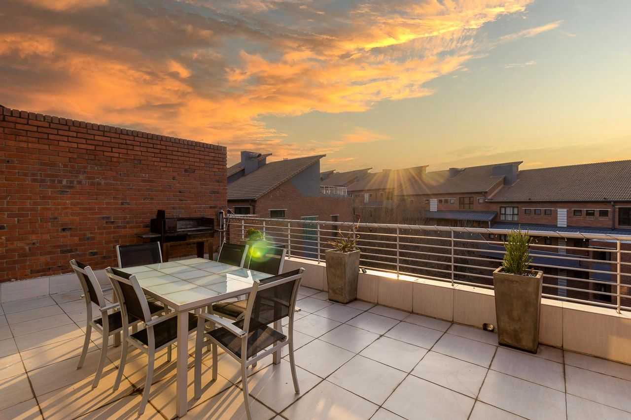 Condominium in Sandton, Gauteng 11883548
