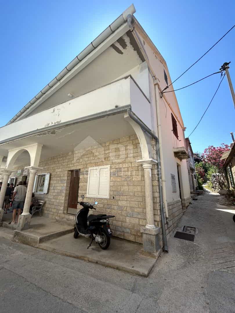 casa en Pakostan, Zadarska Županija 11883643
