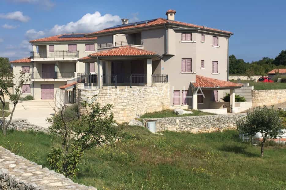 Hus i Barban, Istarska Zupanija 11883711