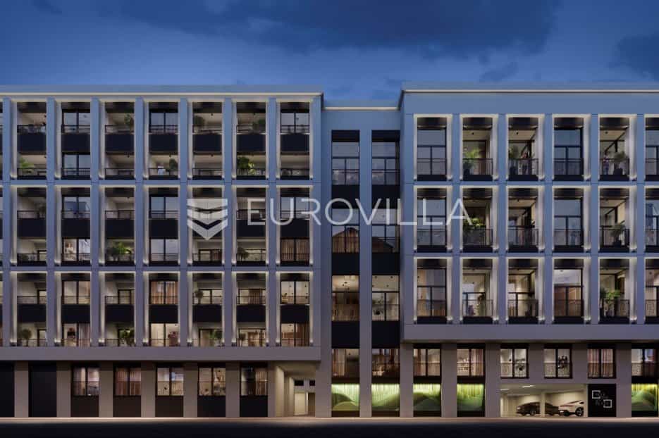 Condominium in Zagreb,  11883834