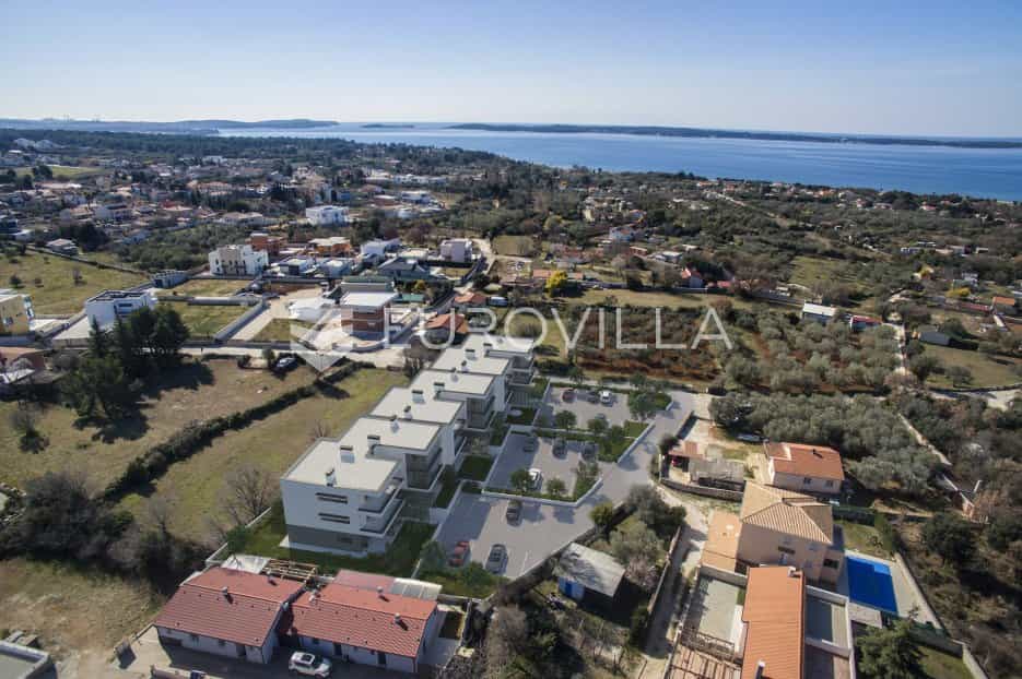 Condominium in Peroj, Istarska županija 11883846