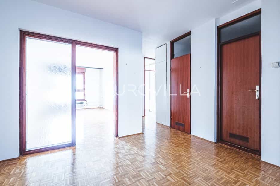 Eigentumswohnung im Jankomir, Zagreb, Grad 11884255