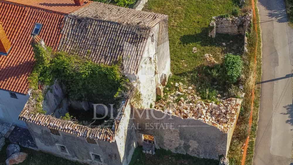 Talo sisään Valtura, Istria County 11884459