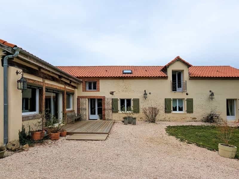 House in Arroses, Nouvelle-Aquitaine 11884662