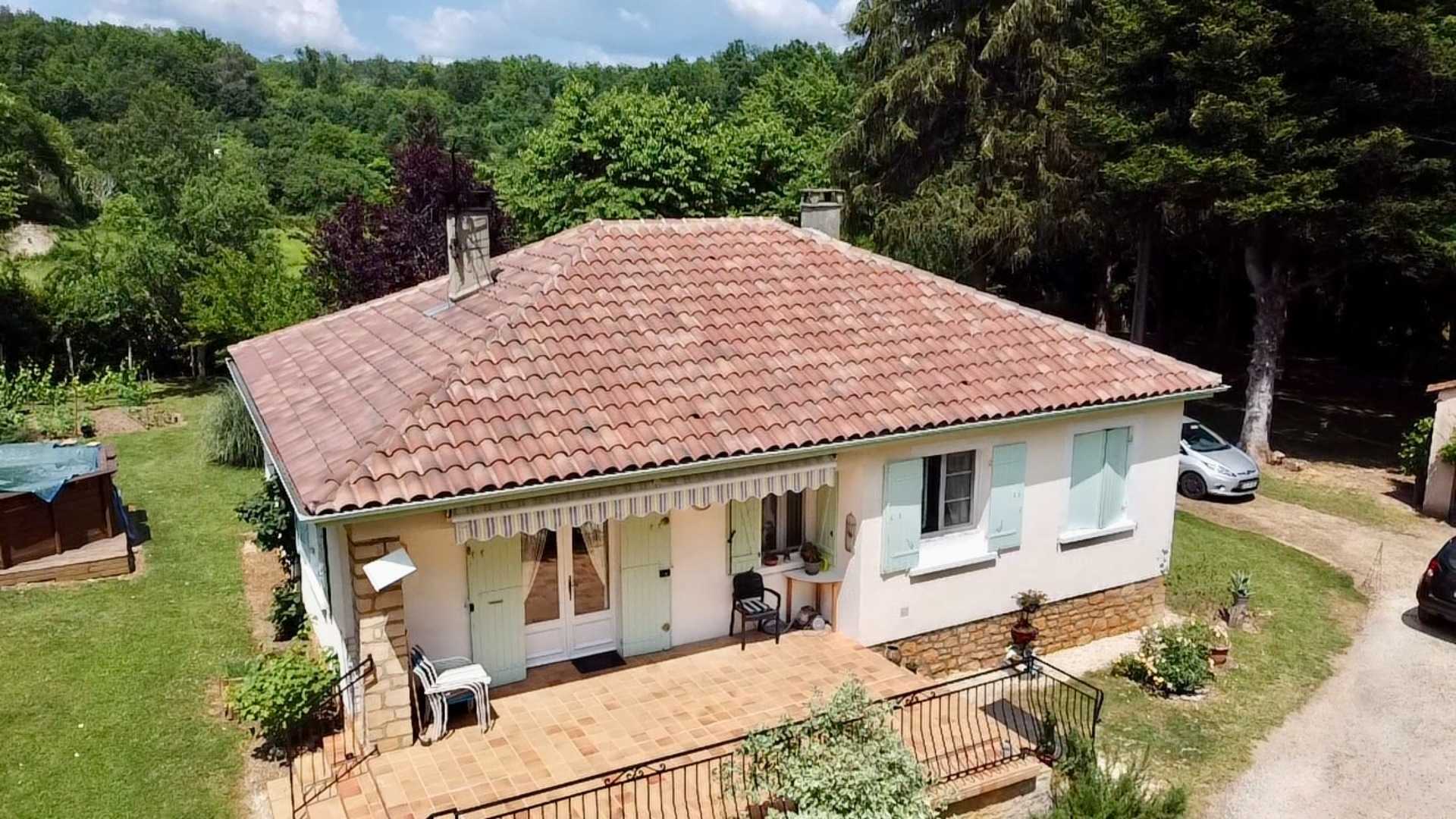 House in Le Bugue, Nouvelle-Aquitaine 11884677