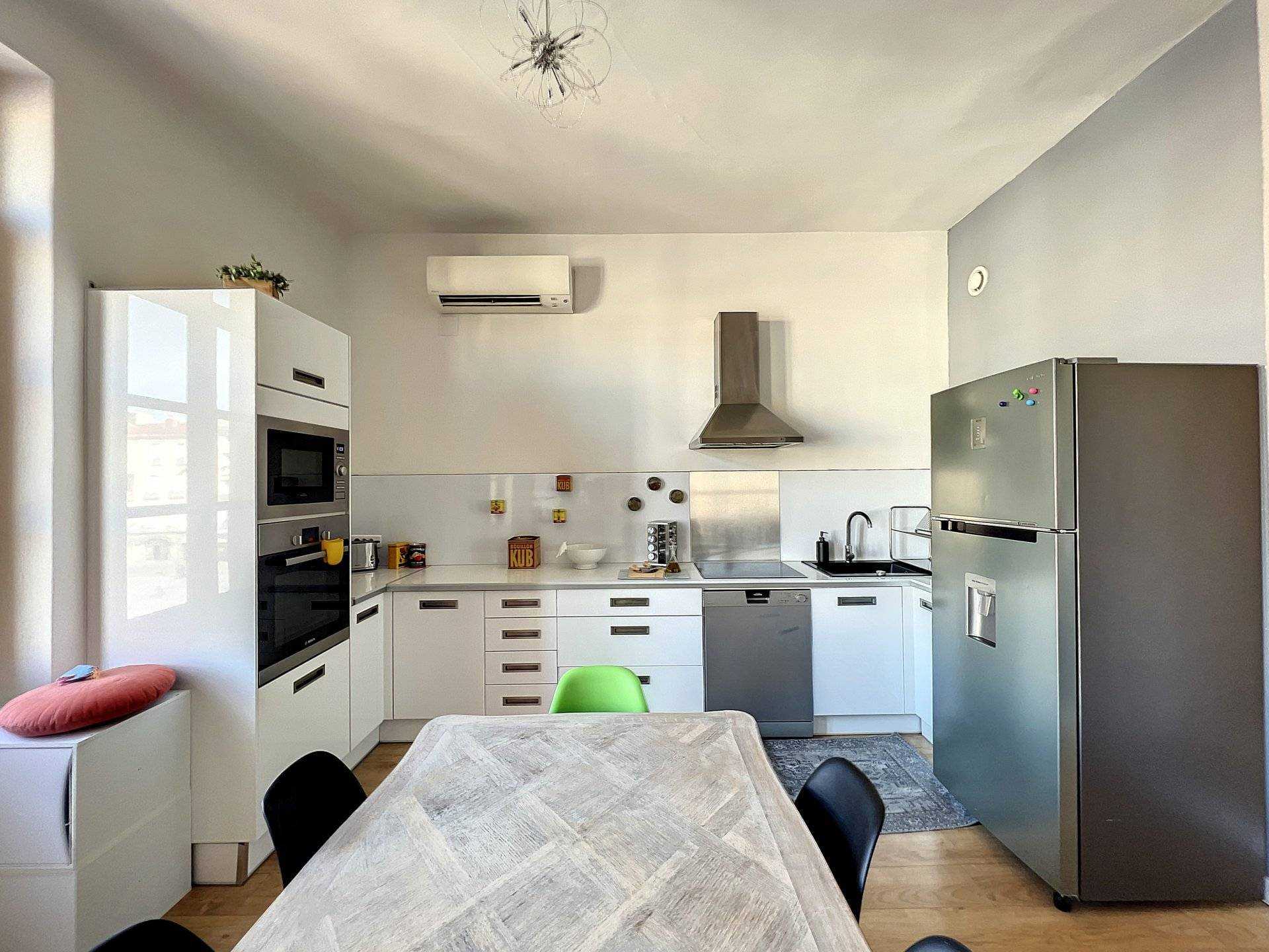Condominium in Perpignan, Occitanie 11884720