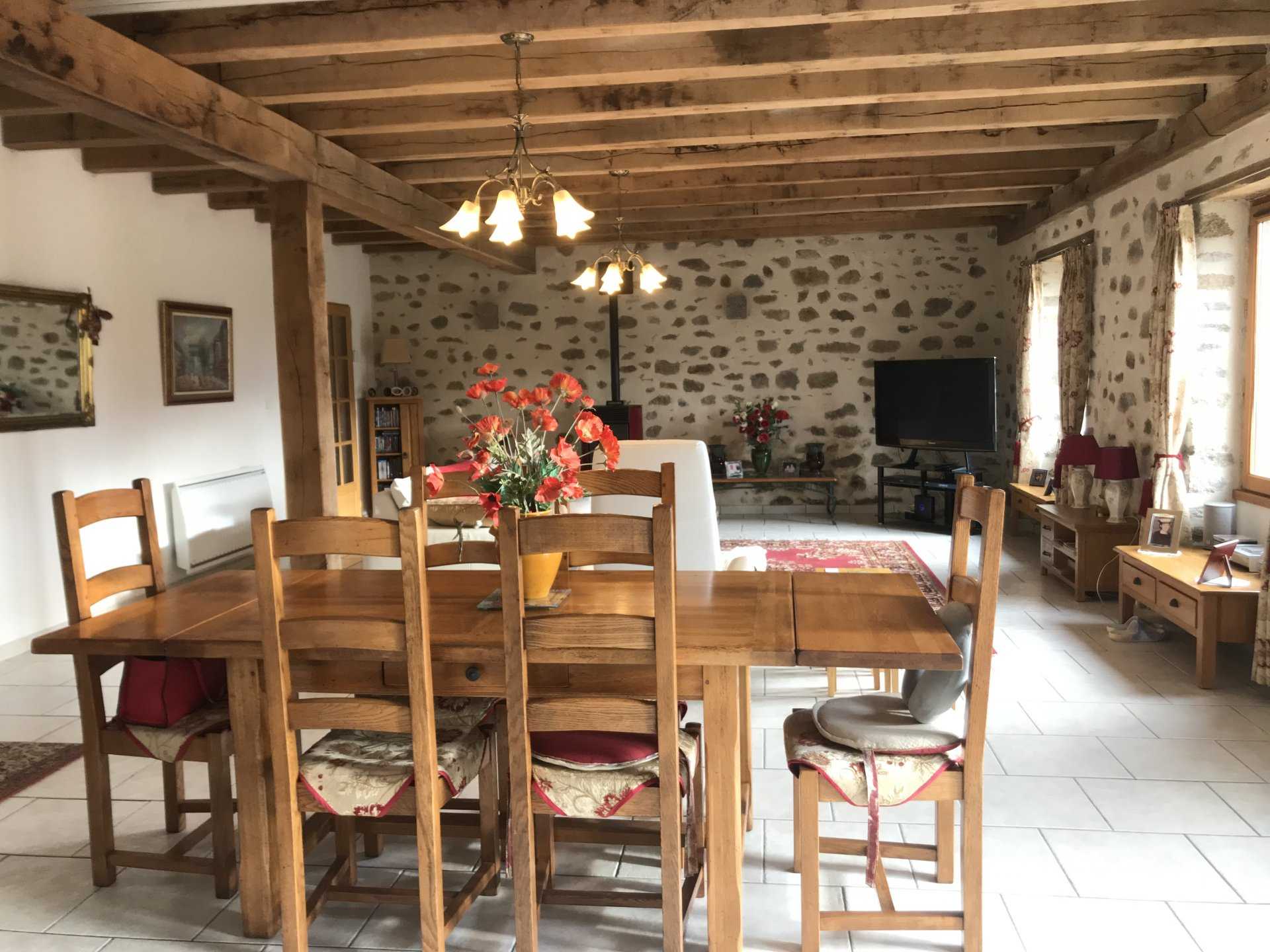 House in Bussiere-Poitevine, Nouvelle-Aquitaine 11884733