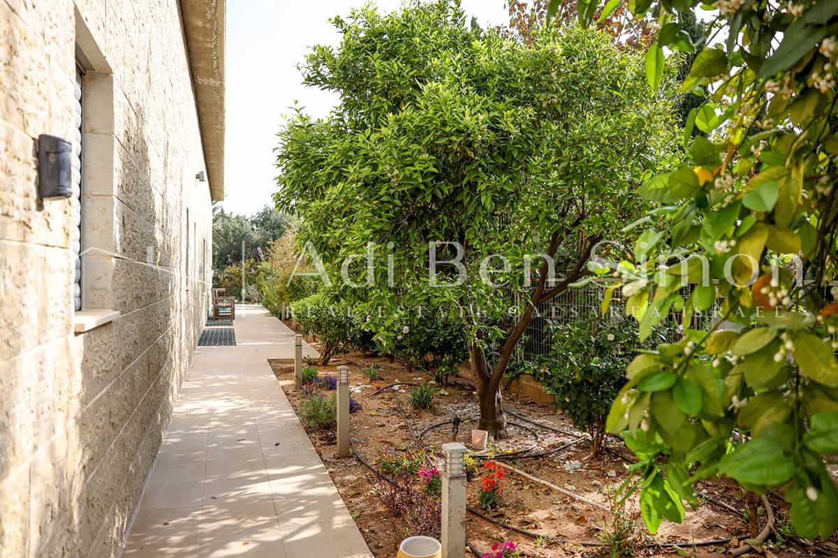 σπίτι σε Caesarea, Haifa District 11885676