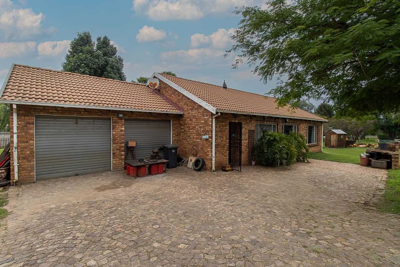 жилой дом в Midrand, Gauteng 11885954