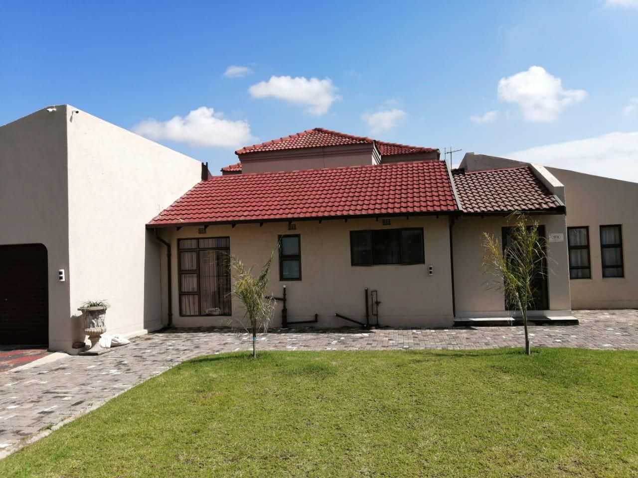 House in Boksburg, Gauteng 11885960