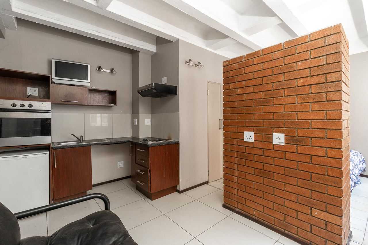 Condominium dans Johannesburg, Gauteng 11886015