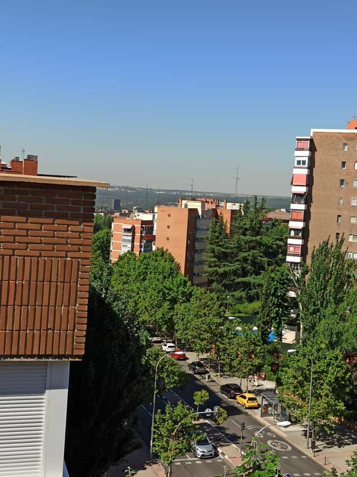 Condominium in Madrid, Comunidad de Madrid 11886026