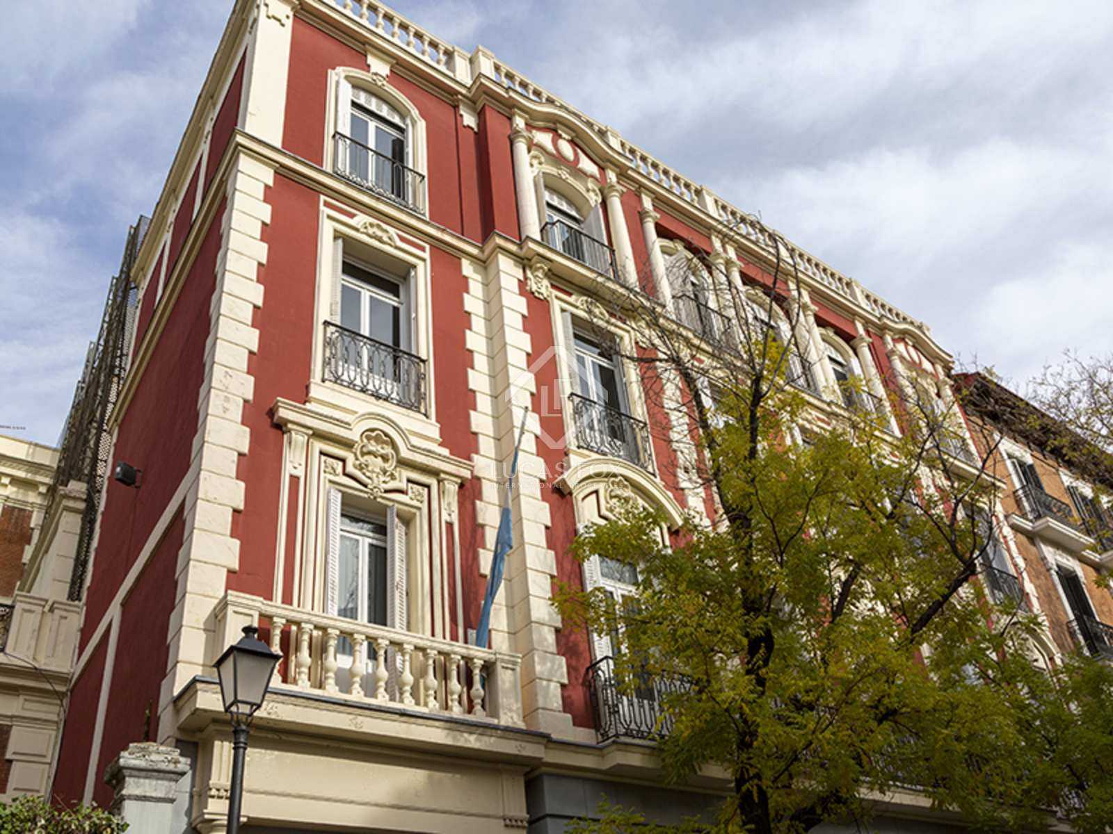 Condominium in Madrid, Community of Madrid 11886140