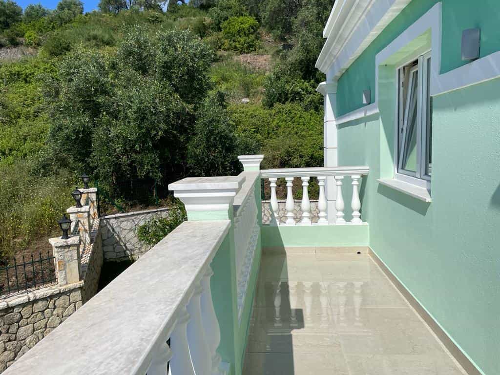 집 에 Agios Vasilios,  11886340
