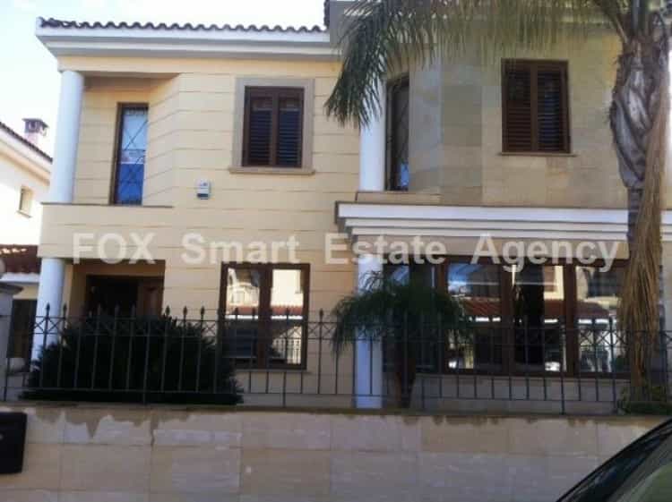 House in Nicosia, Lefkosia 11886705