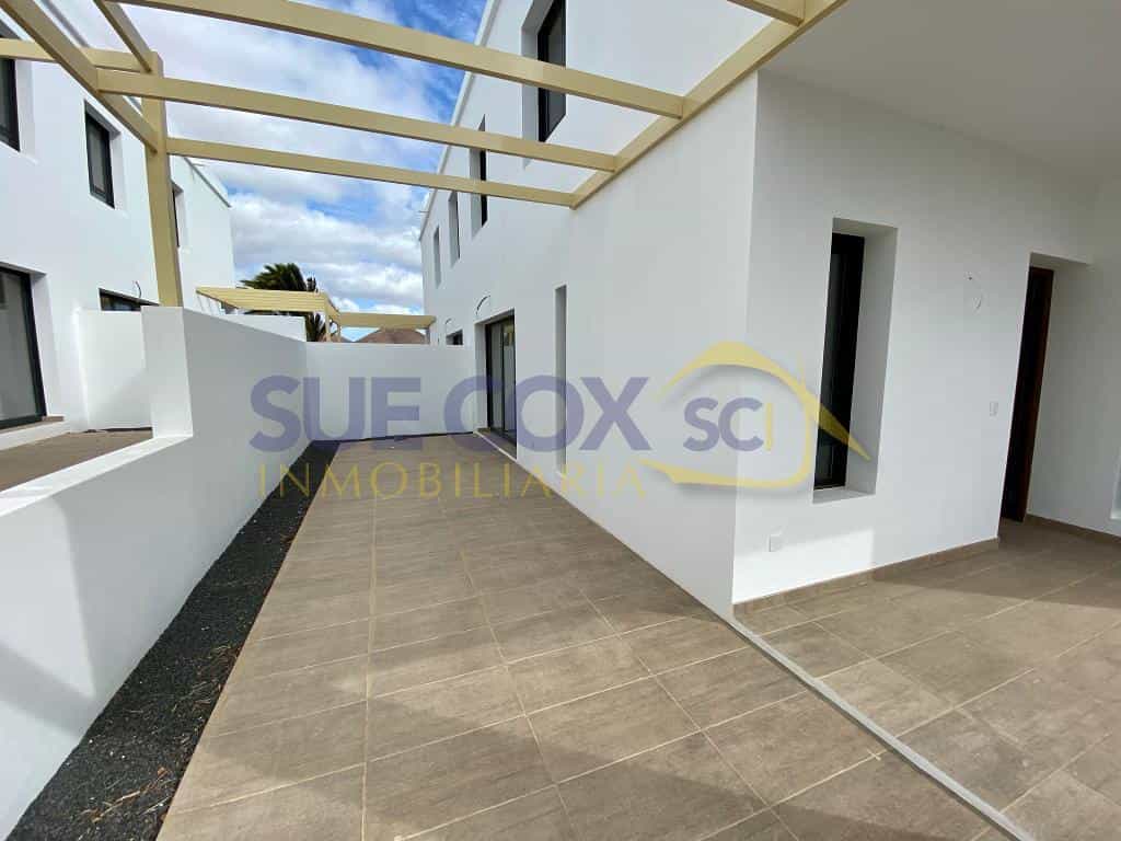 House in Teguise, Canary Islands 11886767