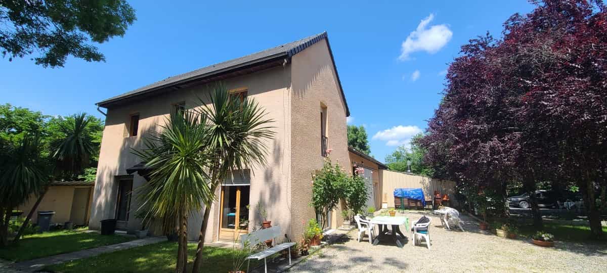 House in Pontacq, Nouvelle-Aquitaine 11886811