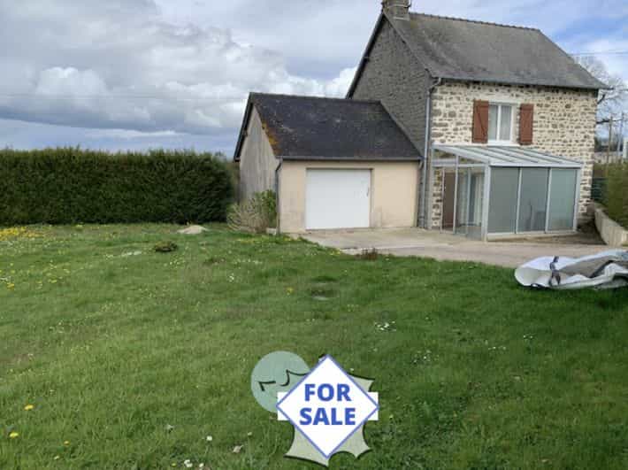 House in Ambrieres-les-Vallees, Pays de la Loire 11886833