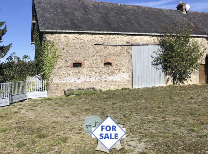 House in Ambrieres-les-Vallees, Pays de la Loire 11886835