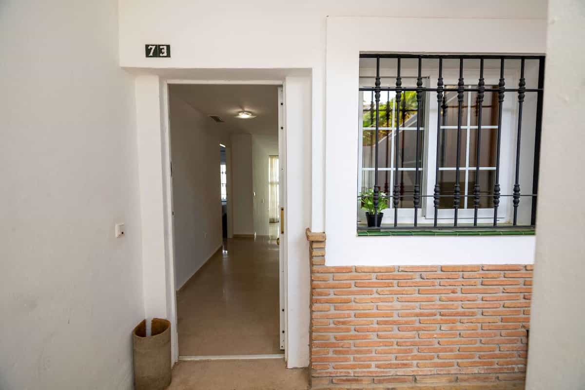 Condomínio no Alhaurín de la Torre, Andaluzia 11887315
