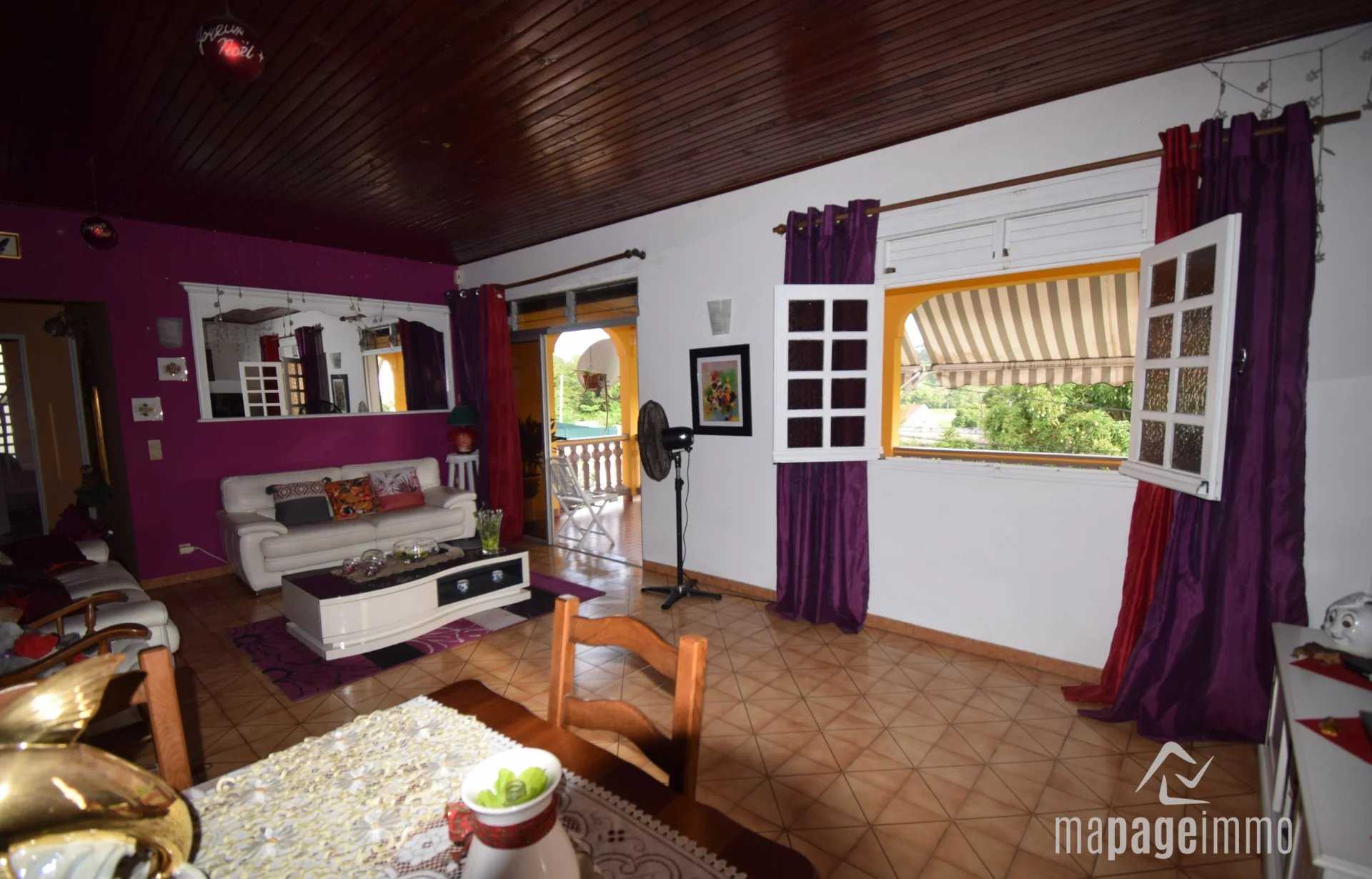 Будинок в Ducos, Martinique 11888366
