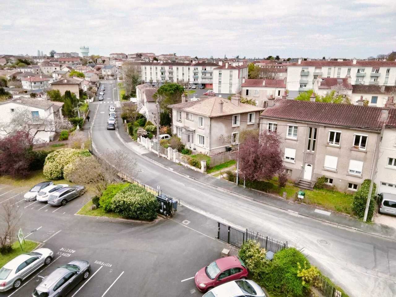 Condominium dans Poitiers, Nouvelle-Aquitaine 11888382