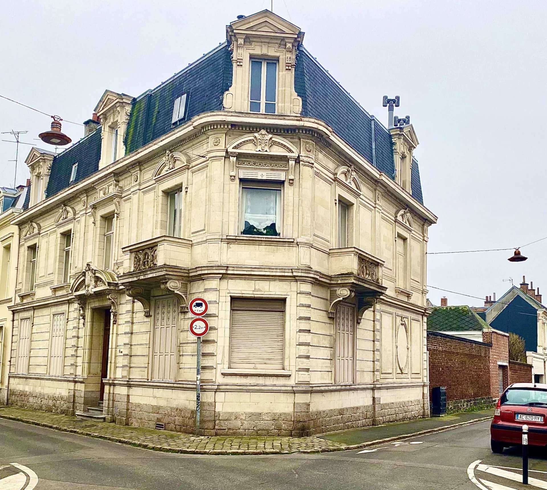 House in Valenciennes, Hauts-de-France 11888411