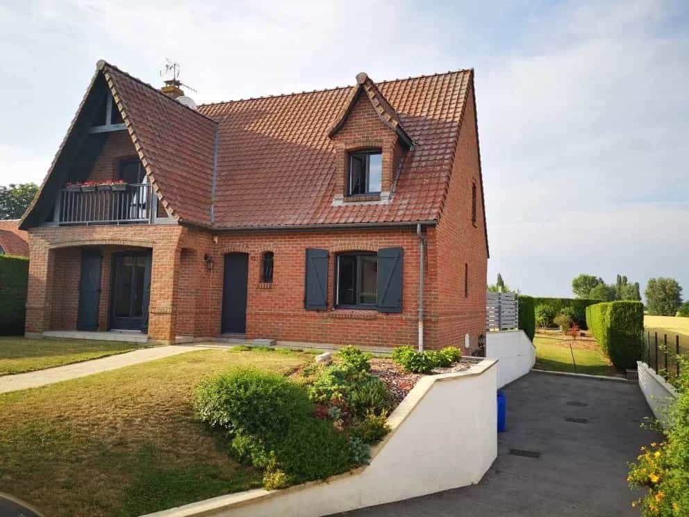 Residential in Cambrai, Nord 11888500