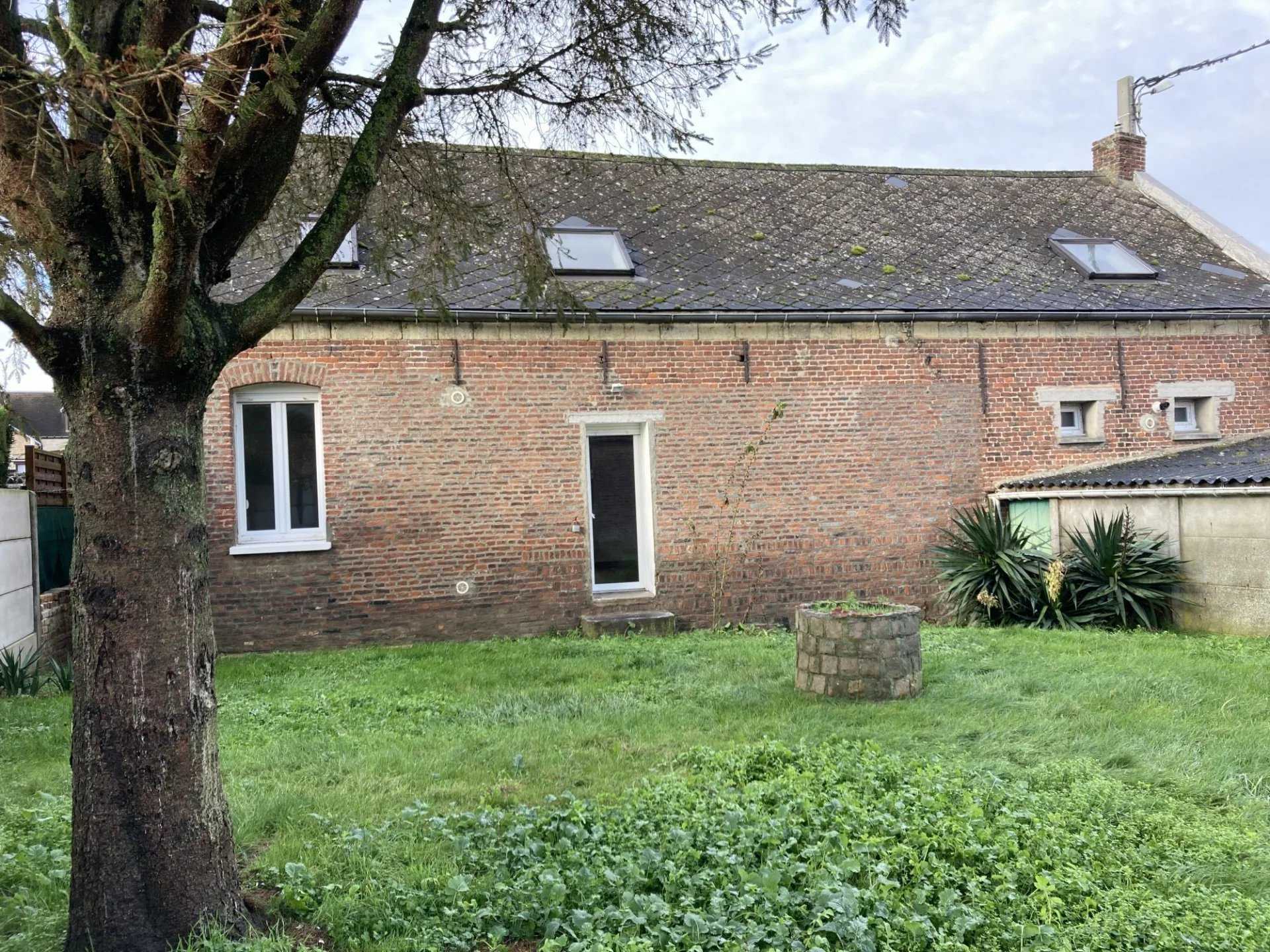 House in Saint-Hilaire-lez-Cambrai, Hauts-de-France 11888538