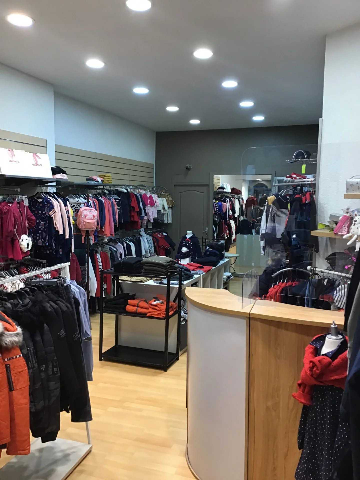 Retail in Cambrai, Hauts-de-France 11888544