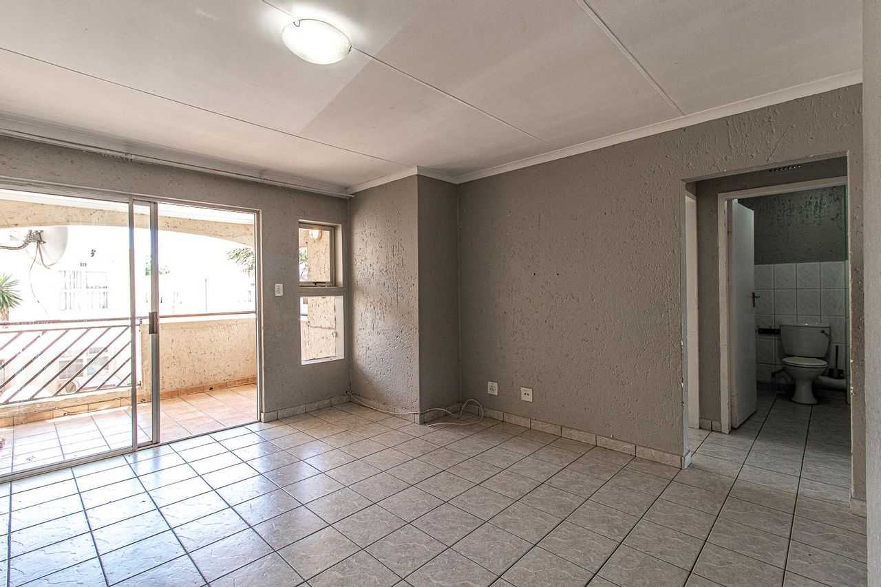 Condominium in Johannesburg South, Gauteng 11888786