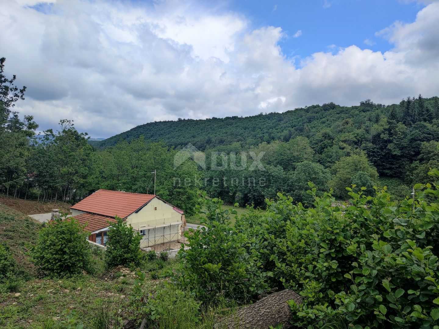 Land in Klana, Primorsko-Goranska Zupanija 11889010