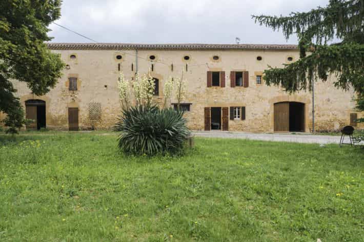 Hus i Labastide-d'Anjou, Occitanie 11889600