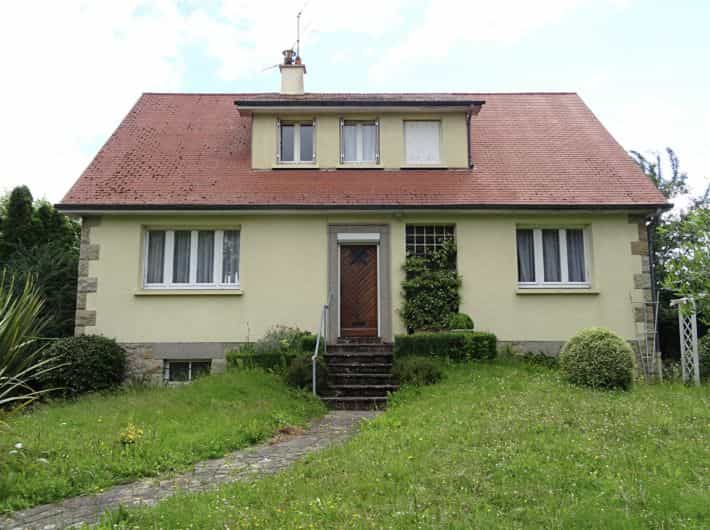 жилой дом в Ле Лож-Марши, Нормандия 11889616