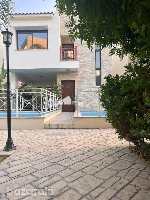 Haus im Mouttagiaka, Limassol 11889649